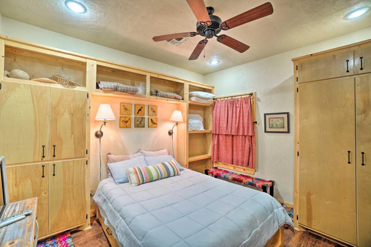 Charming Hilltop Cottage In Medicine Park! المظهر الخارجي الصورة