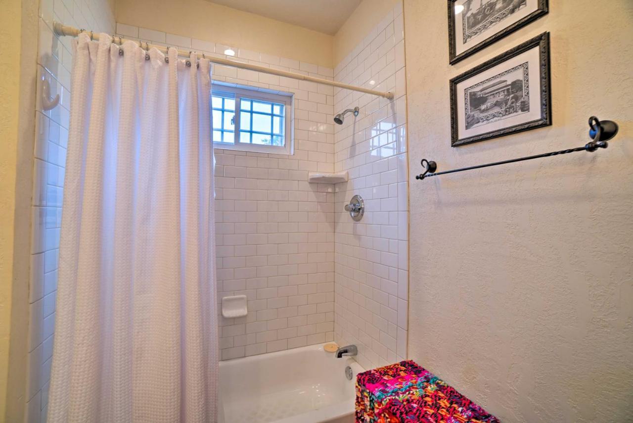 Charming Hilltop Cottage In Medicine Park! المظهر الخارجي الصورة